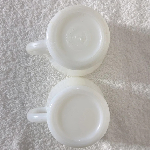 Vintage  Federal Heat Proof Milk Glass Mugs x2 - Picture 7 of 10